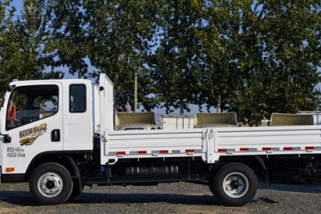 Легкий грузовой автомобиль FAW