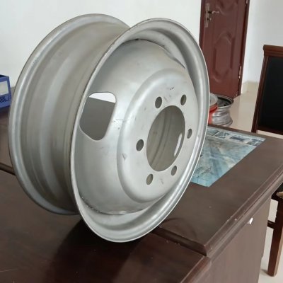 Колесо 5.5Jx16 для легких грузовиков и сельскохозяйственных грузовиков, для навесного и подъемного оборудования. (2)