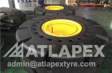 Цельнолитая шина ATLAPEX
