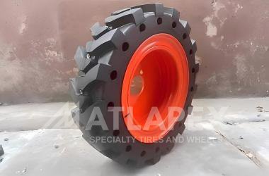 Цельнолитая шина ATLAPEX 23X8.5-12 AT-SKS: идеальный партнер для Bobcat S70 в сложных условиях эксплуатации.