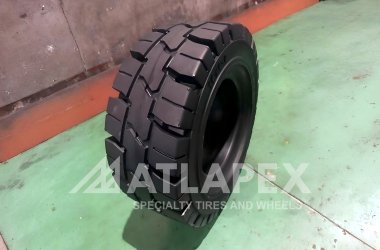 Высококачественные цельнолитые шины с рисунком протектора DUMAX: повысьте производительность вашего вилочного погрузчика с ATLAPEX.