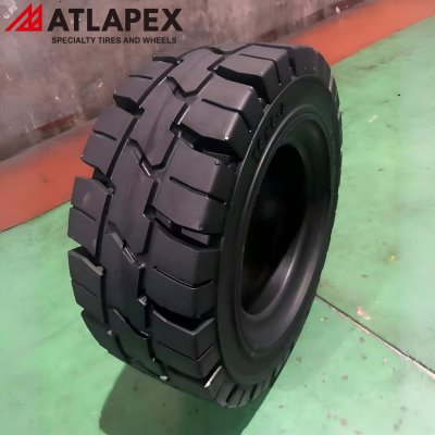 Цельнолитые шины ATLAPEX Premium с рисунком протектора DUMAX – лучший выбор для высокопроизводительных вилочных погрузчиков. (3)