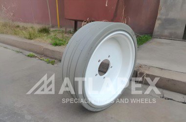 Цельнолитая шина ATLAPEX 16×5-12: идеально подходит для Skyjack SJIII 4632