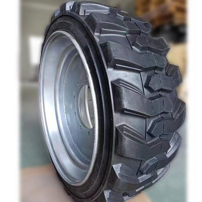 Шина ATLAPEX AP-201 с пенополиуретановым наполнителем: идеально подходит для подъемников с телескопической стрелой, мини-погрузчиков и телескопических погрузчиков. (3)