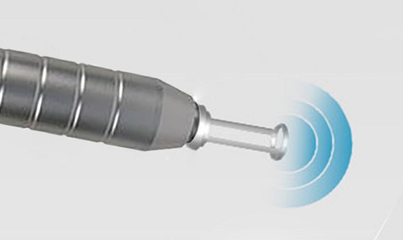 Q Switch — безопасный и долговечный. Корпус устройства с диффузным отражением, устойчивый к сейсмическим воздействиям.