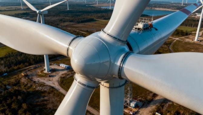 Высокоэффективный отвердитель эпоксидных смол