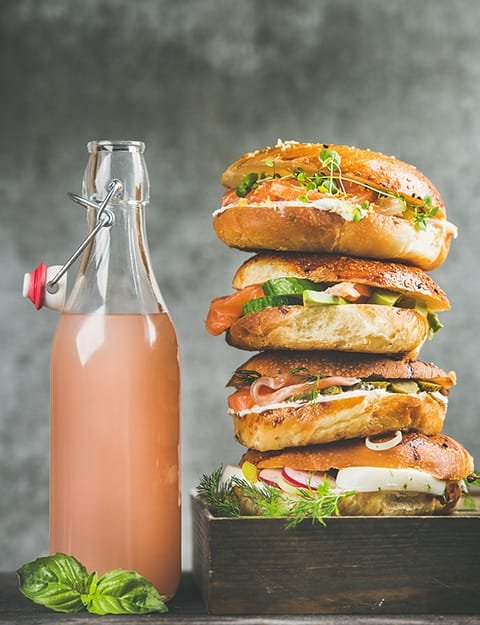 Продукты питания и корма