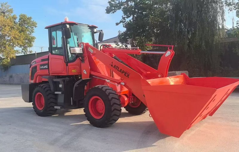 ATALPEX Фронтальный колёсный погрузчик – Надёжность и удобство в каждой детали