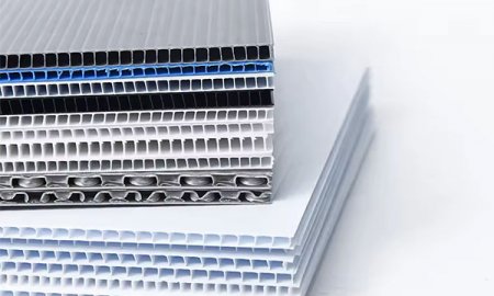 Гофрированный пластиковый лист