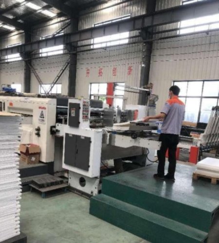 Qingdao Hengsheng Plastic лидирует в производстве экологичной и долговечной пластиковой упаковки