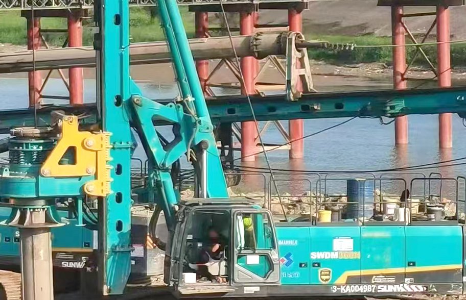 Применение резцов на роторных буровых установках