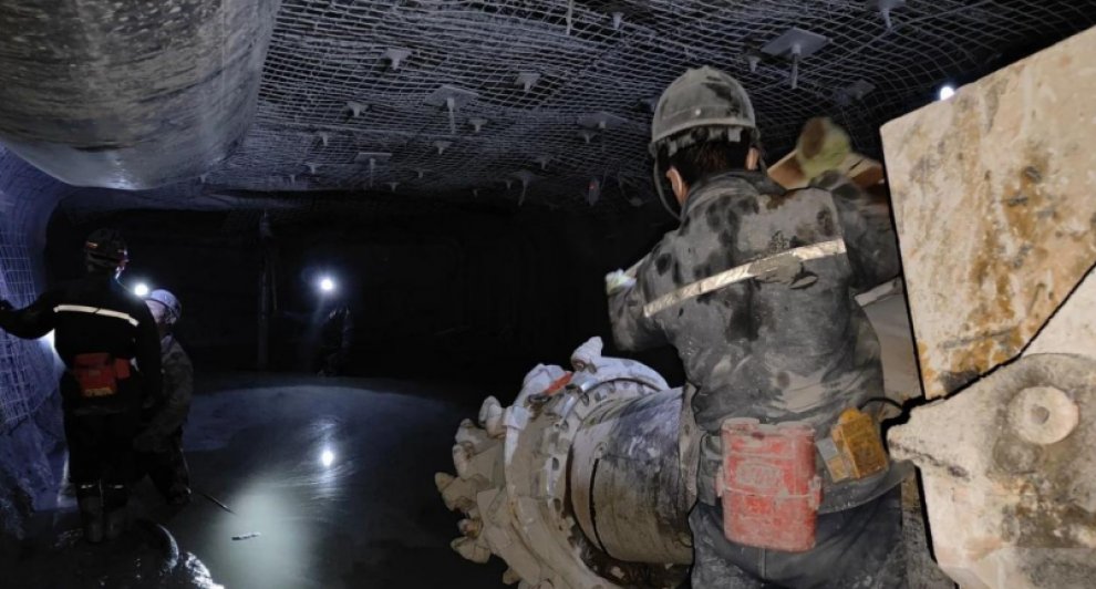 Преодоление крупнозернистого песчаника: пример использования перехватчиков Guanxuan на выработке угольной шахты в провинции Шаньси