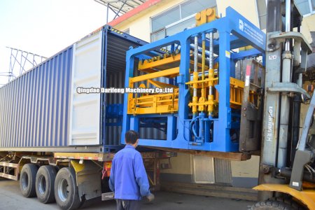 QT5 - 15 Автоматическая механическая погрузка бетонных блоков