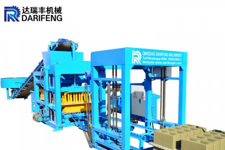 QT4 - 18 бетоноукладчиков для клиентов из Сомали