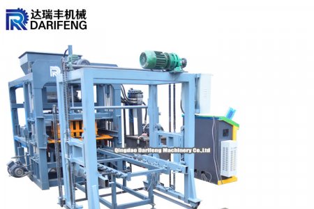 QT4 - 15 Испытание бетонных блоков для клиентов в Саудовской Аравии