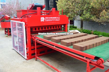 DF10-10 Автоматическая машина для производства глиняного кирпича для клиентов в Индонезии