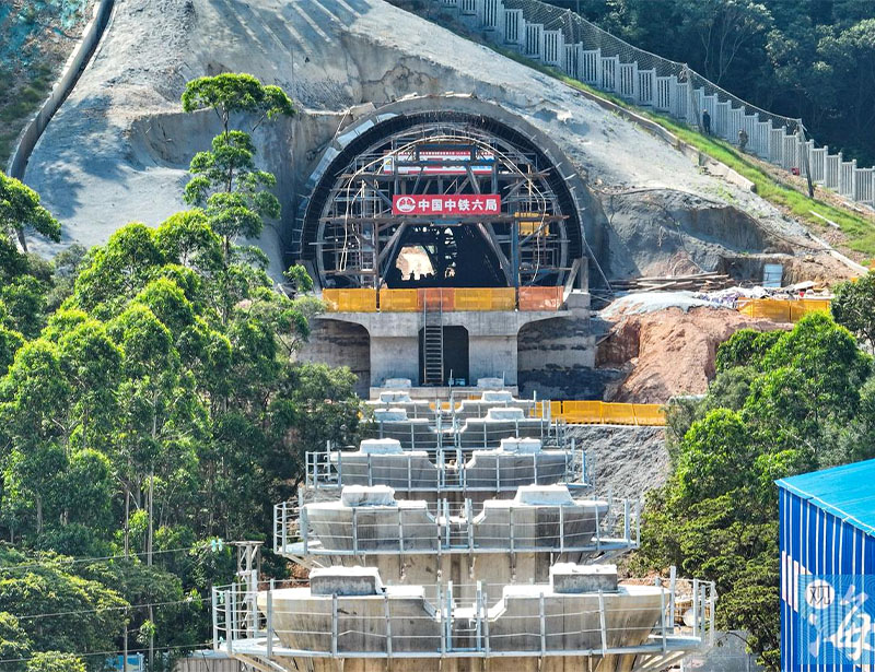 Высокоскоростная железная дорога Чжухай-Чжаоцин