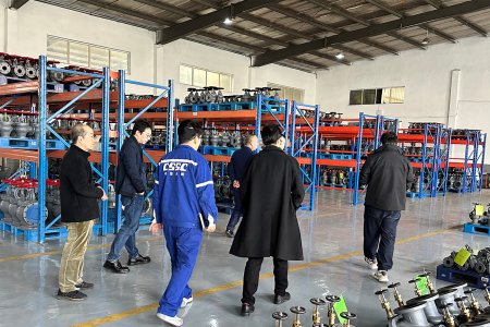 Приветствуем наших уважаемых клиентов из Beihai Shipyard в QINGDAO RONGKANG VALVE