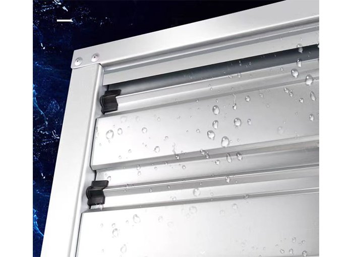 Система затворов, приводимых в действие силой тяжести