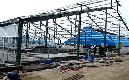 Коровник — в России