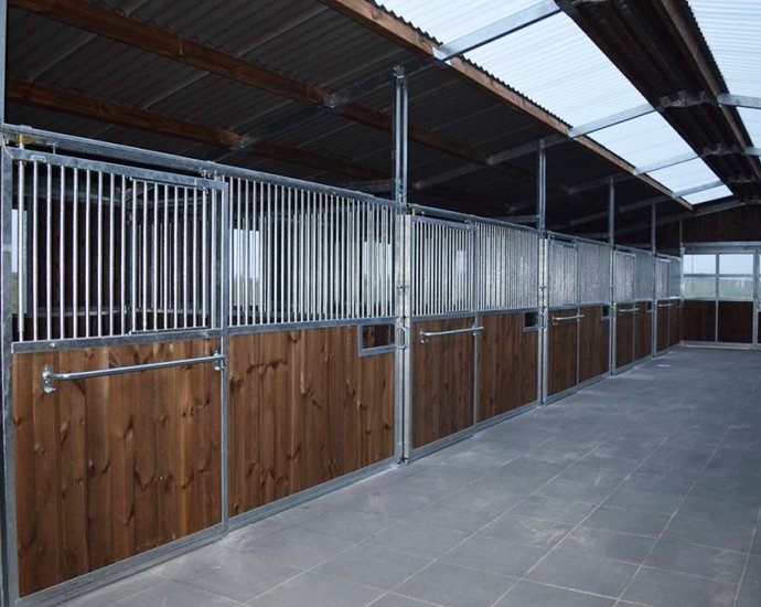 Horse stable