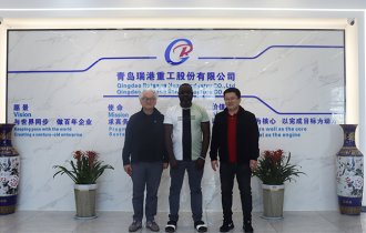 Фото группы клиентов