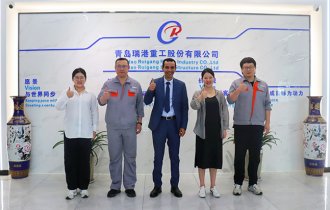 Фото группы клиентов