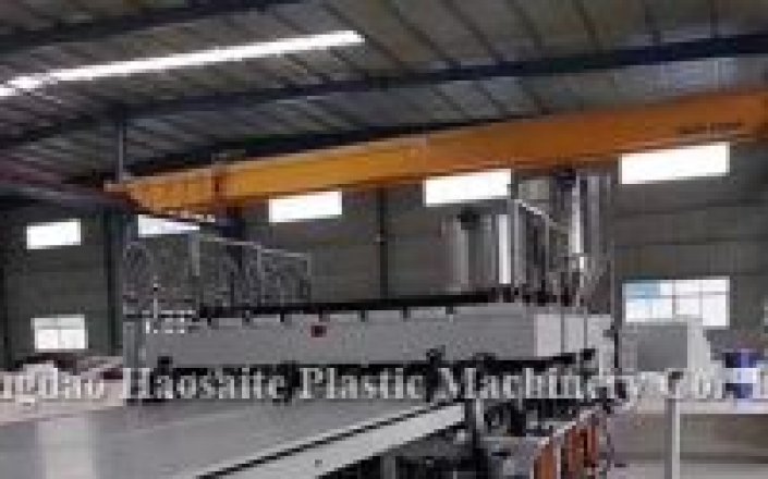 Строительная линия из пластика PP hollow — трехэтажное строительное оборудование