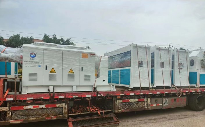 В последнее время, девять производственных линий настроены оригинальными клиентами, в Том числе ПВХ трубы производственной линии