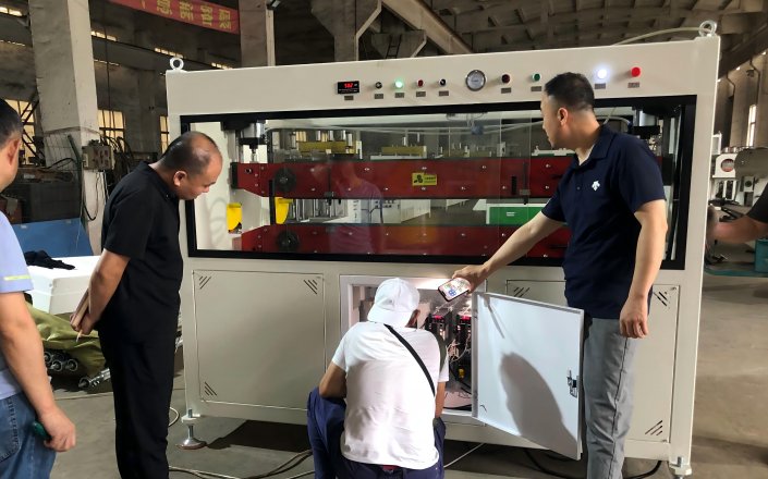 Приемное испытание установки натяжения пластиковой трубы в сингапуре