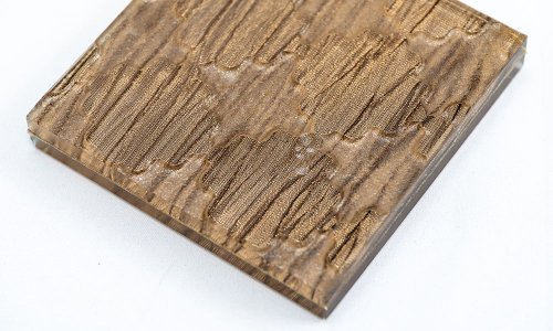 Стекло с прослойкой