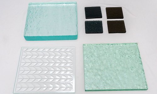 Горячее расплавное стекло