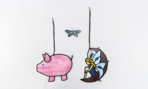 Цветные стеклянные украшения