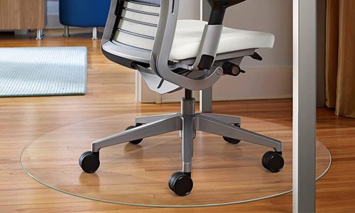 Стеклянный коврик для стула толщиной 1/4 дюйма из прозрачного закаленного стекла с гладкими полированными краями для защиты пола и ковра в вашем доме или офисе