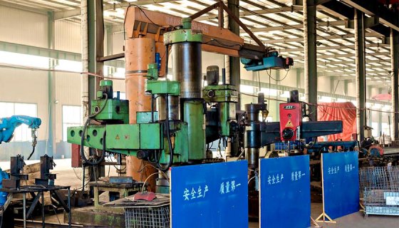 Сверлильный станок