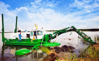 Удаление избыточной водной растительности