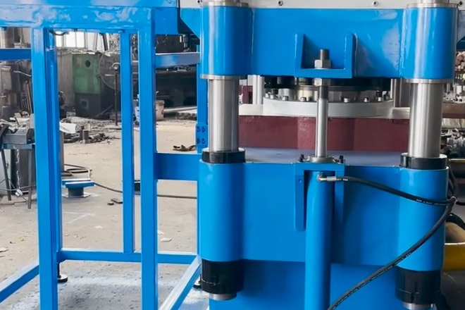 Полностью автоматический станок для вулканизации