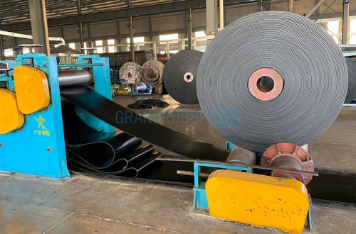 Ленточный конвейер с антиадгезионной пропиткой