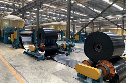 Конвейерные ленты с металлическими тормозами