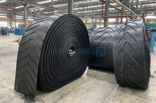 Шевронный ремень