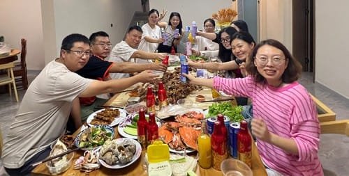 未标题-2_0001_Team Building 1