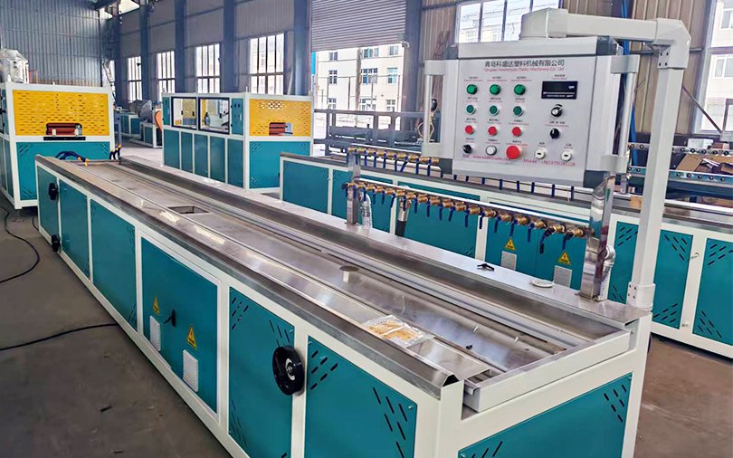 Линия по производству жесткого ПВХ-профиля/Линия по производству оконного ПВХ-профиля