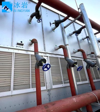 Новые конденсаторные агрегаты с водяным охлаждением и испарительным компрессором