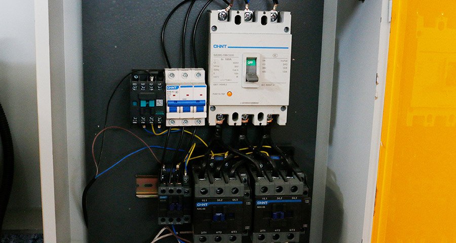 Фирменные аксессуары