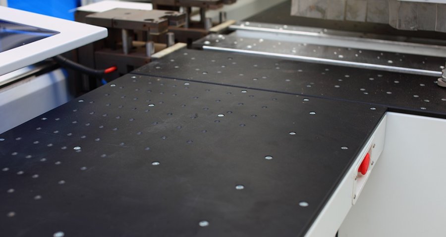 Стол для кормления