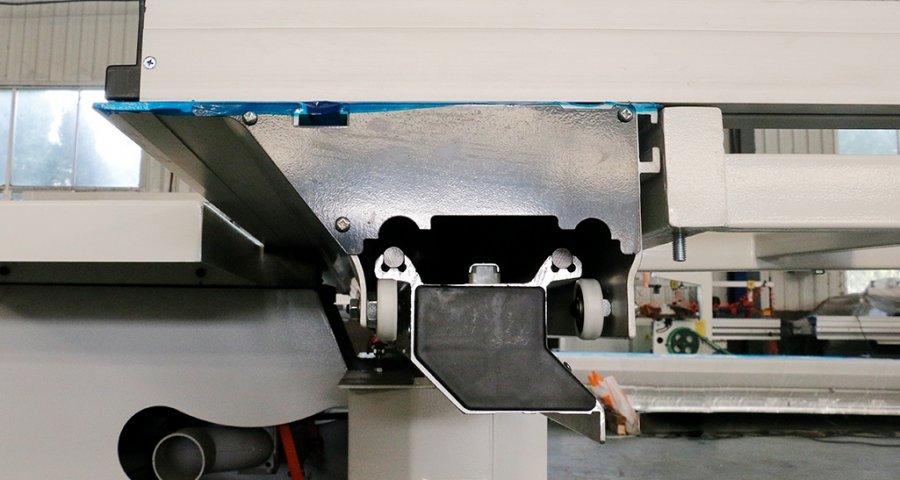 Европейский пылезащитный чехол (опционально)