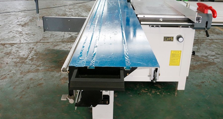 Большой раздвижной стол