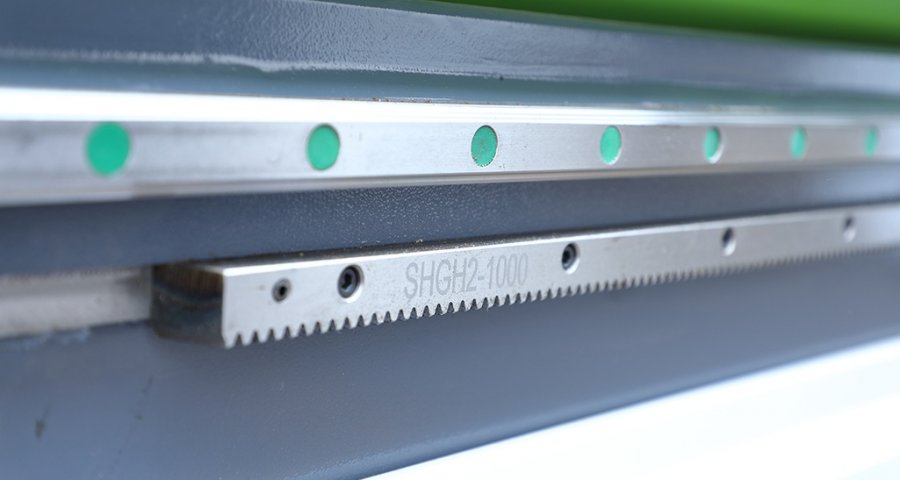 Шестерни и рейки