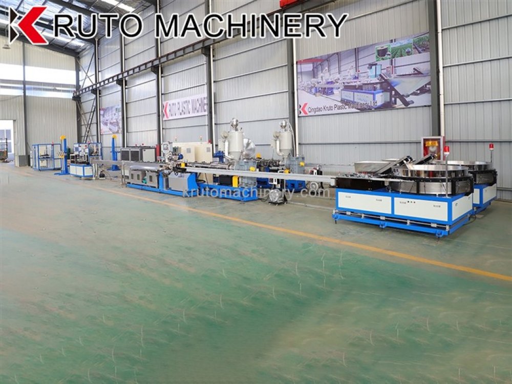 Easy-maintainable drip tape extruder machine