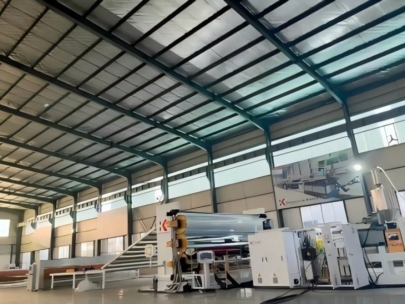 Испытательный запуск производственной линии геомембран в Круто